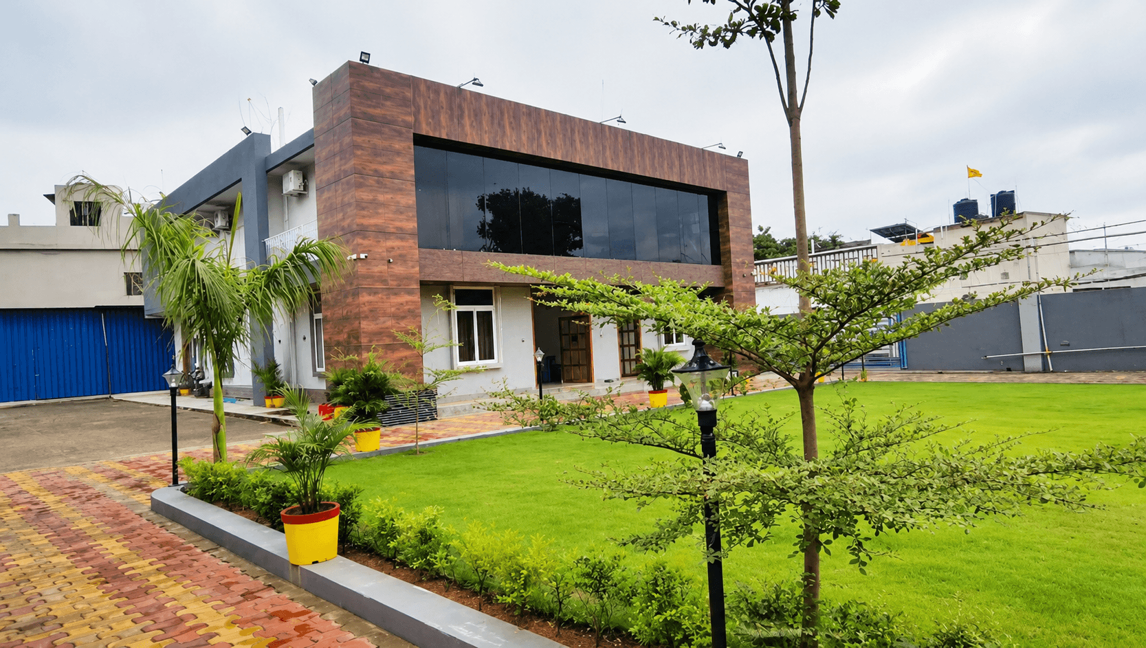 The City Crown Resort exterior during the day, Giridih