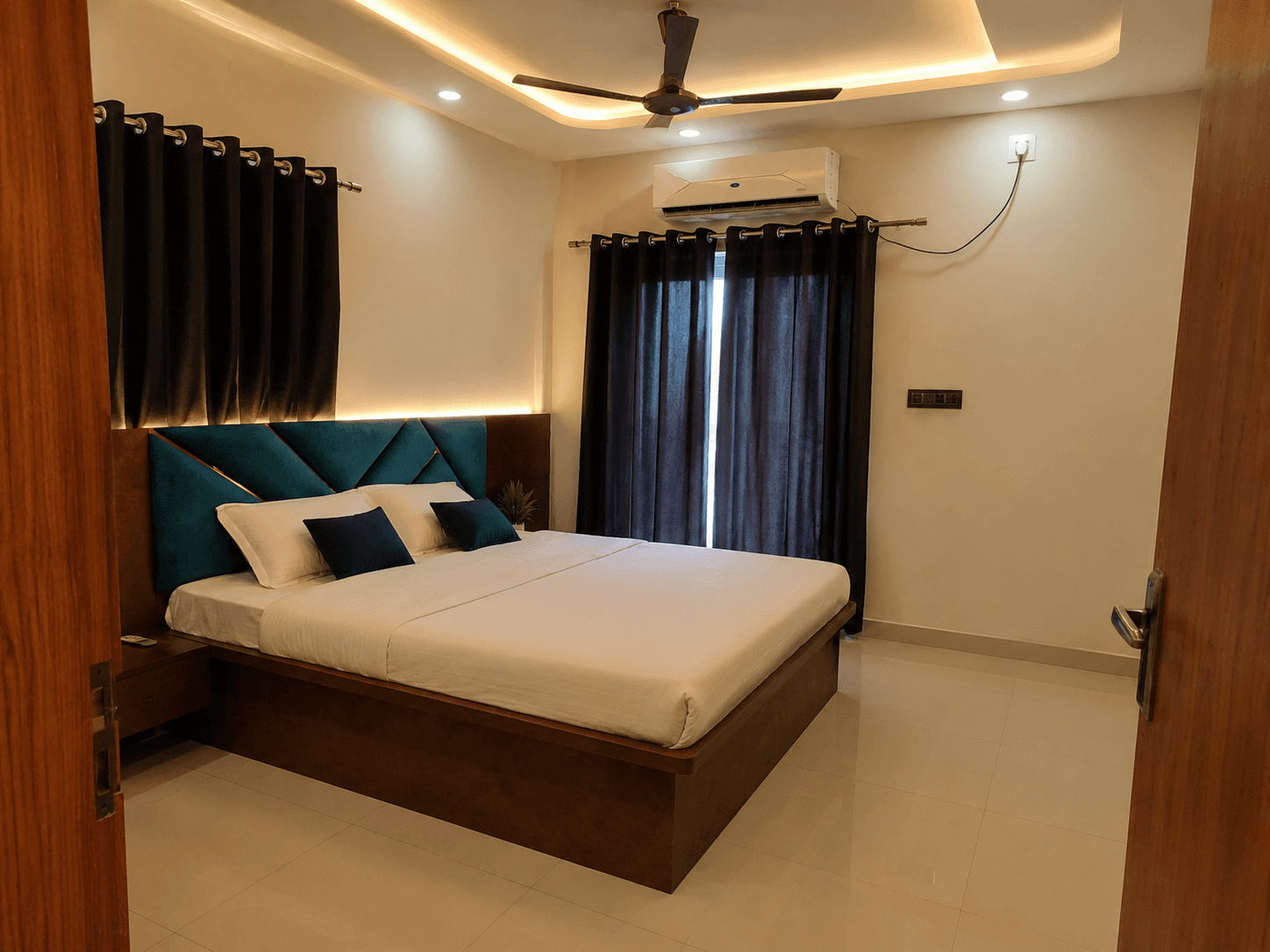 Double Bed Room with Balcony at The City Crown Resort